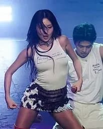 HWASA in Seattle (source: David Lee, via Wikimedia Co)