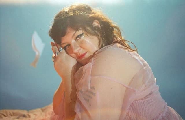 November Ultra (source: elle.fr)